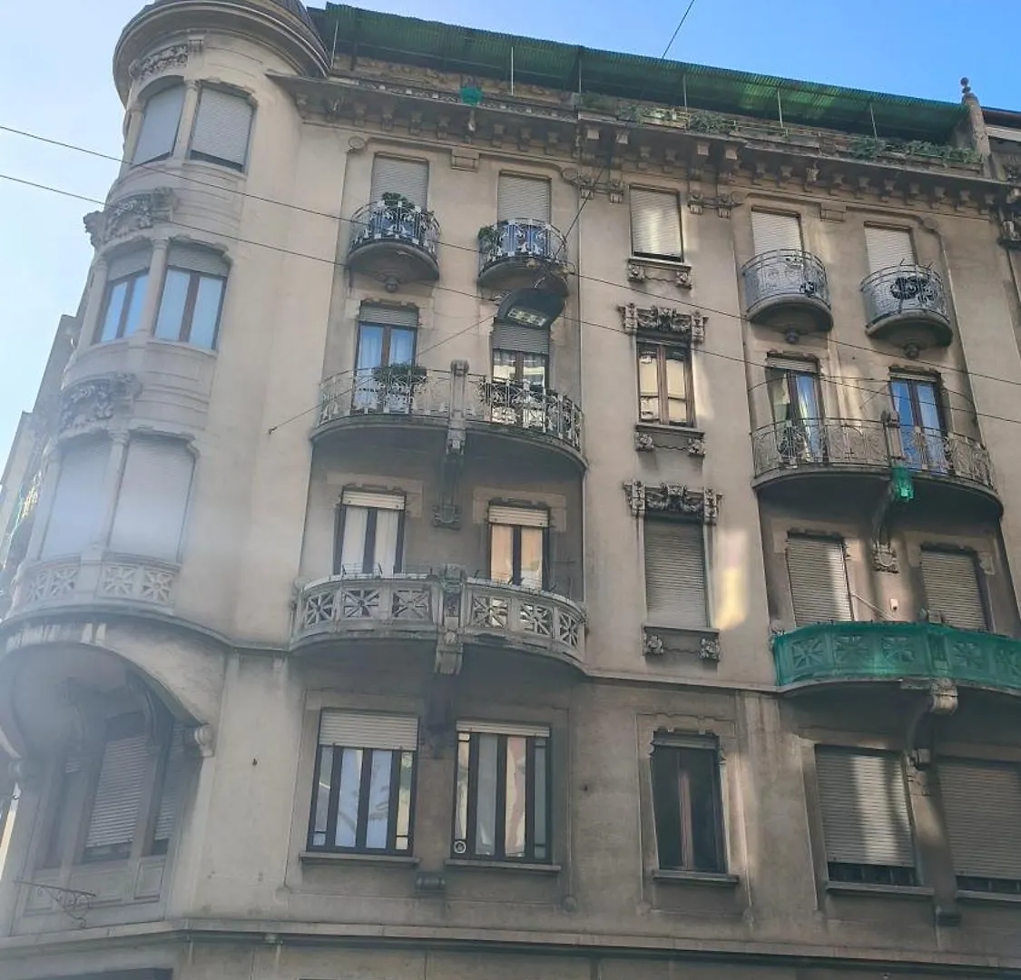Luxury Apartment 2 Bedrooms And 2 Baths In Milan Downtown With Ac, Wifi, Subway Aiport Conneted 0*,
